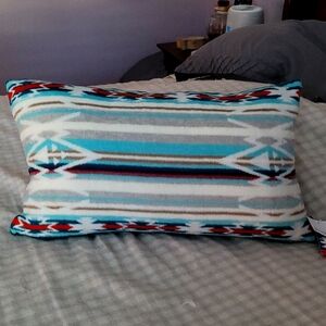 NWT The Alpine Chalet Southwestern Aztec